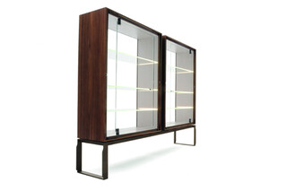 AEI glass cabinet  by  Giorgetti