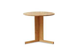 Trefoil Table Ø75, Oak  by  Form & Refine